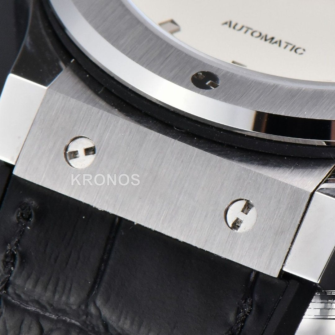 Classic Fusion 42mm Jj+f White Dial Black - Authentic Movement