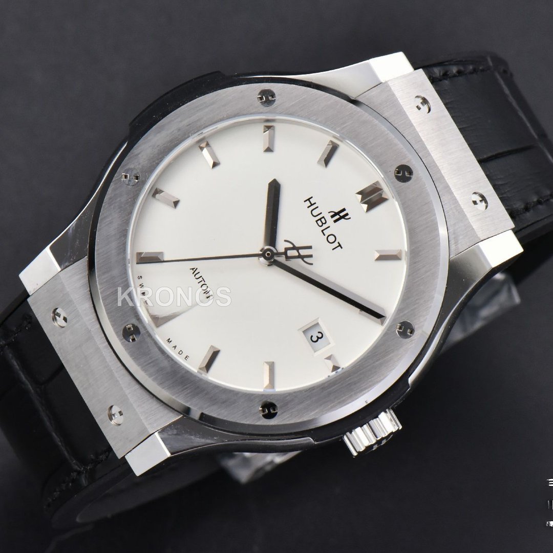 Classic Fusion 42mm Jj+f White Dial Black - Authentic Movement