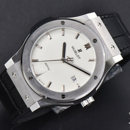 Classic Fusion 42mm Jj+f White Dial Black - Authentic Movement