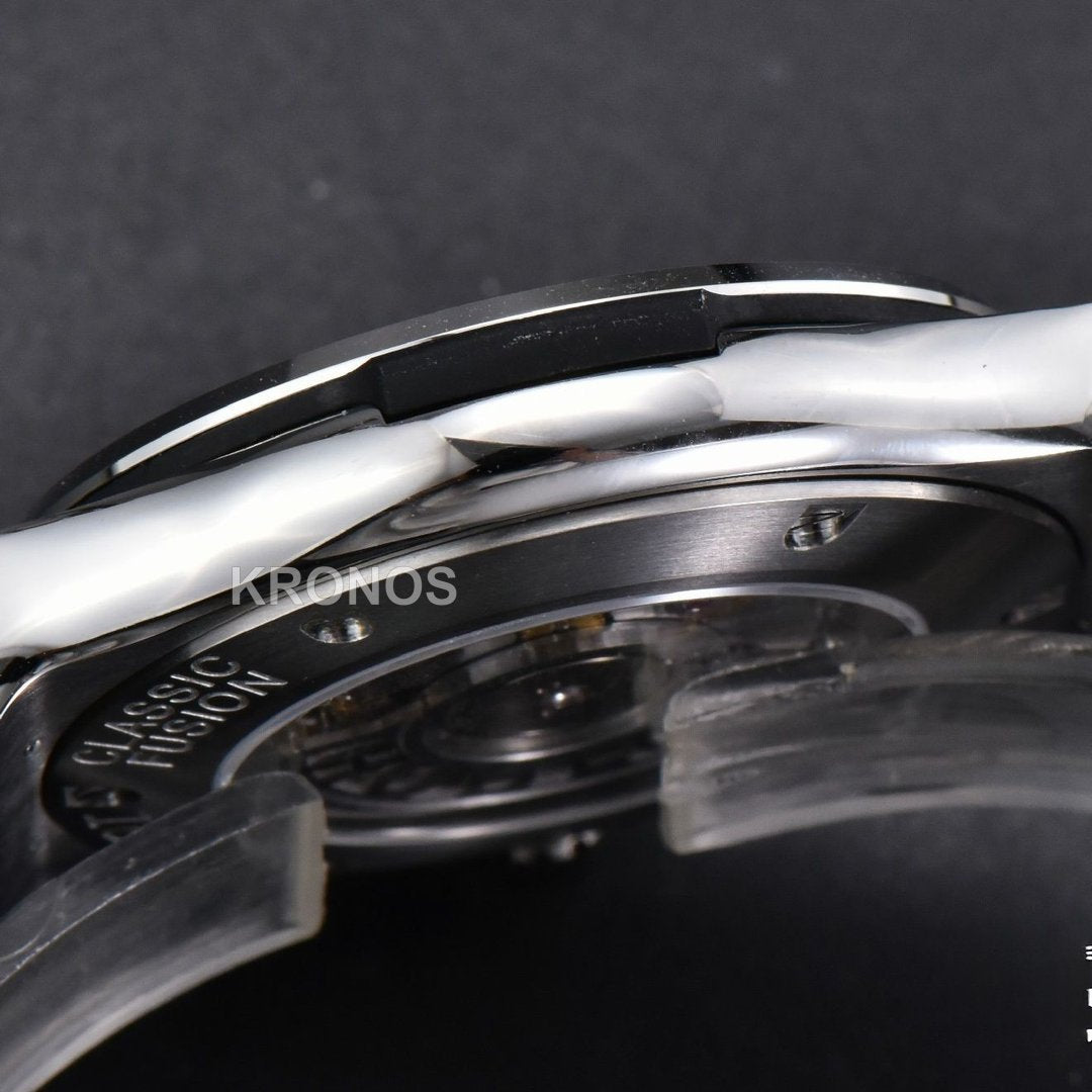 Classic Fusion 42mm Jj+f White Dial Black - Authentic Movement