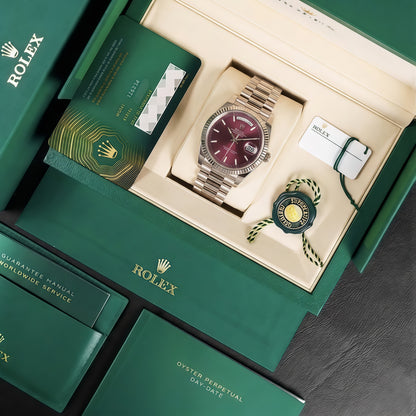 Day-Date Oystersteel – Cherry Dial President