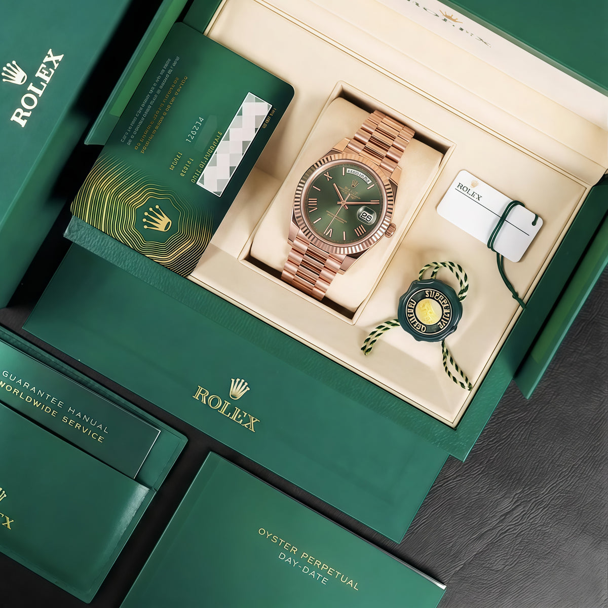 Day-Date Everose Gold – Olive Dial President