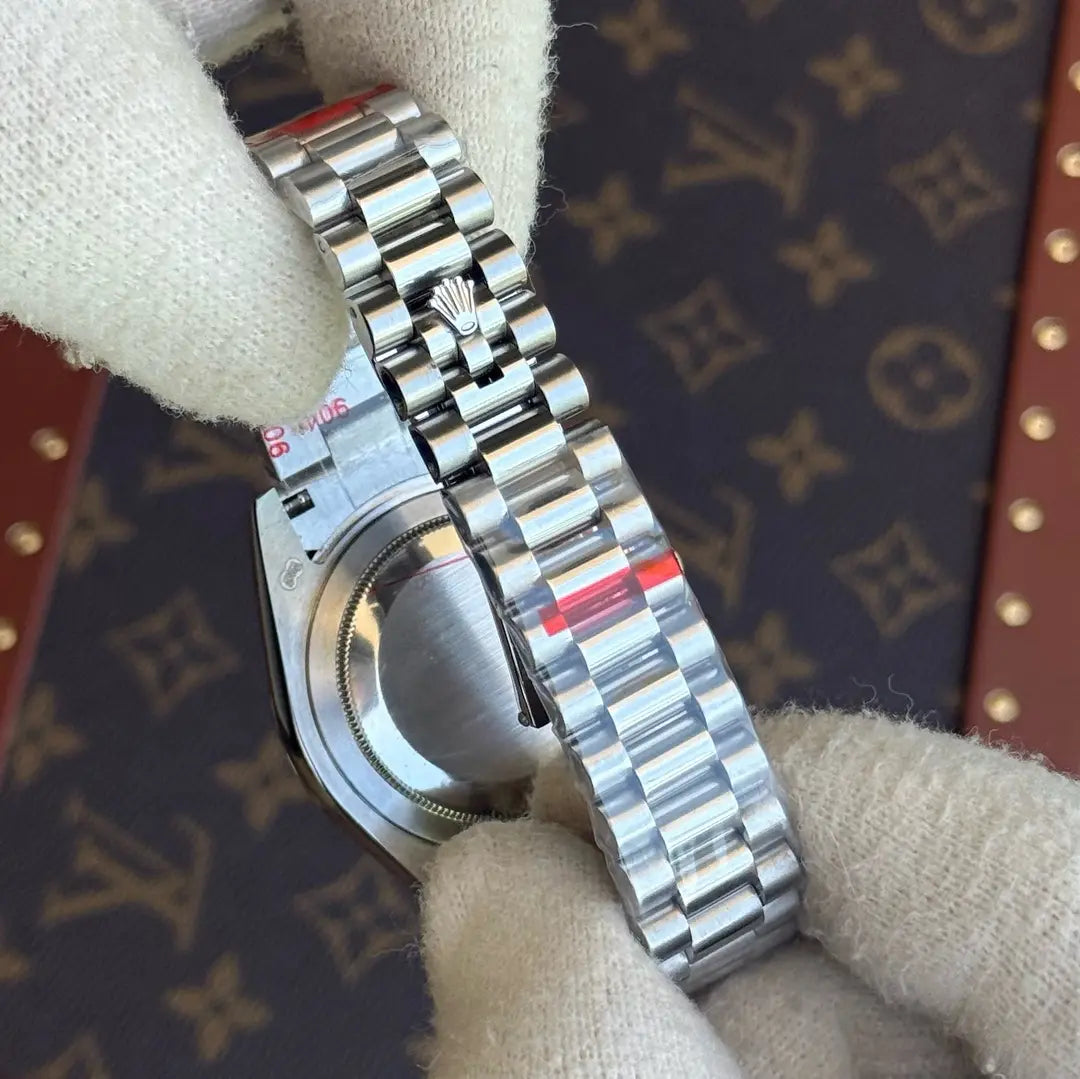Reloj de lujo accesible Day-Date cherry dial Oystersteel Kronos Relojes lateral