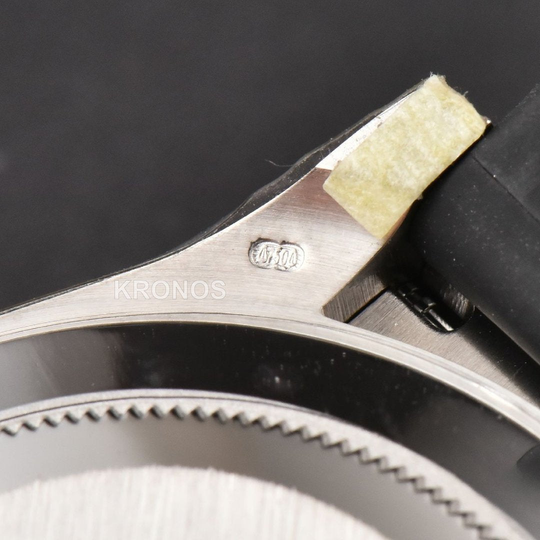 Daytona Ceramic Grey Dial Oysterflex - Authentic Movement