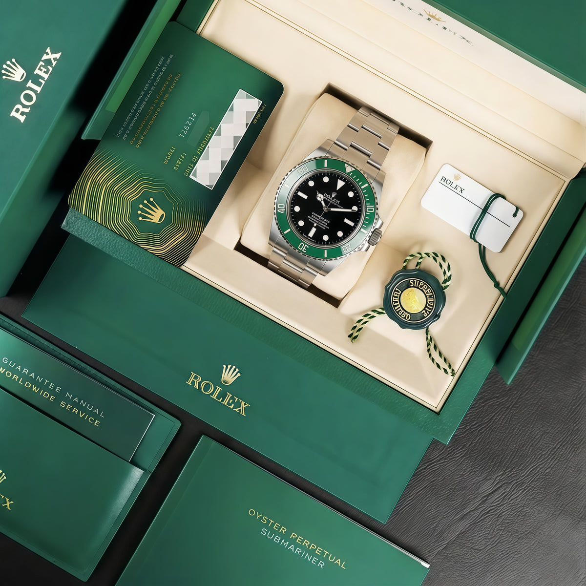 Submariner "Starbucks" Oystersteel – Black Dial Green Bezel Oyster Date