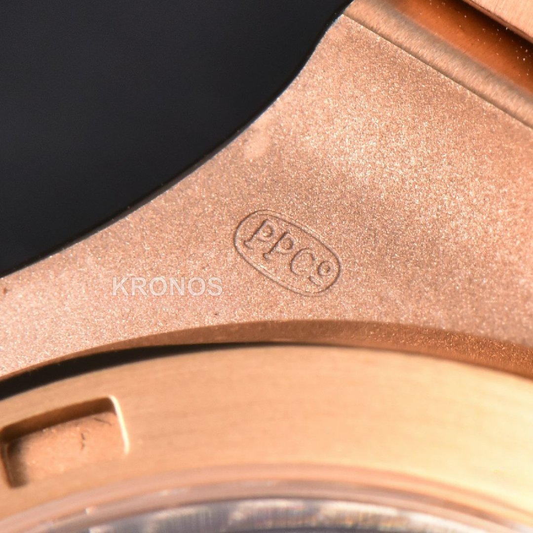 Nautilus 40mm Gray Textured Dial - Authentic Movement