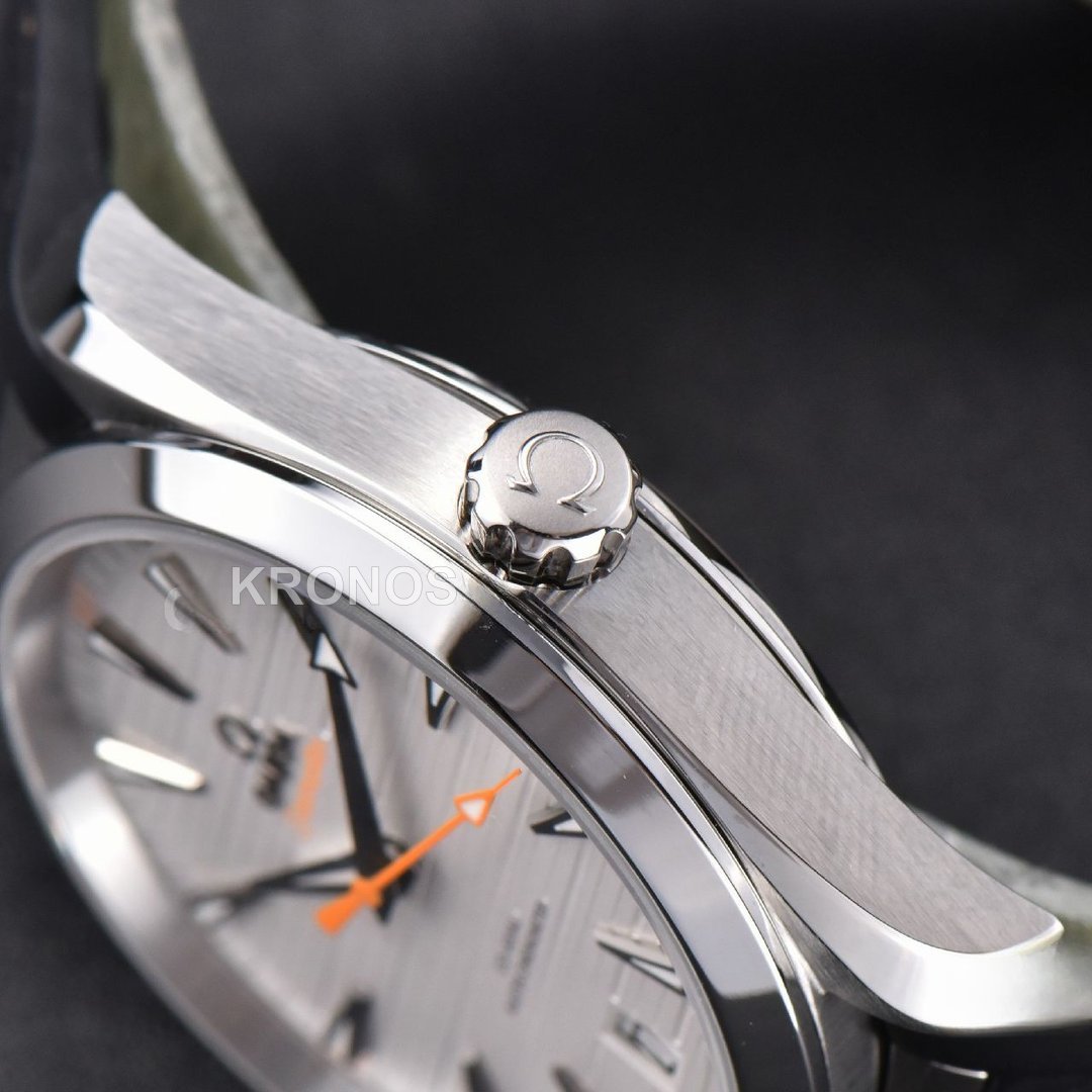 Aqua Terra 150m Seamaster 41mm White Dial Orange Hands Black - Authentic Movement