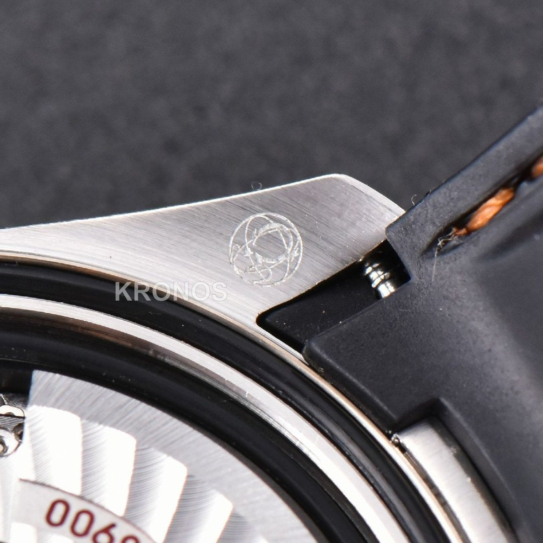 Aqua Terra 150m Seamaster 41mm White Dial Orange Hands Black - Authentic Movement