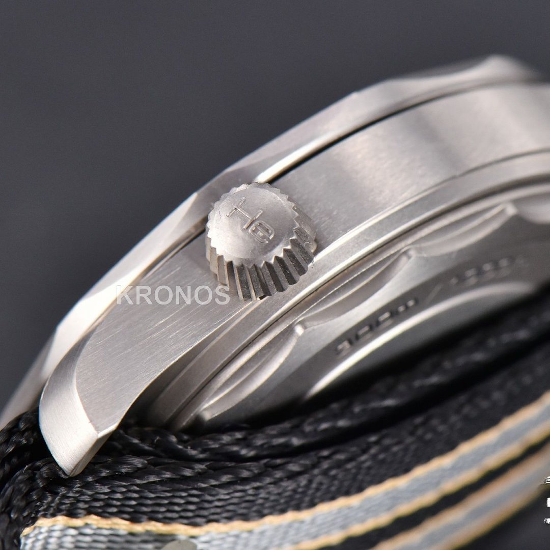 Seamaster 300 “no Time To Die” Limited Edition 42mm Nato Strap( Metal )- Authentic Movement