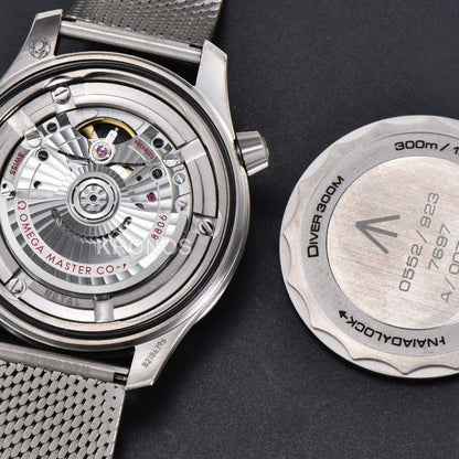Seamaster 300 “no Time To Die” 42mm Dandong Clone Movement - Authentic Movement