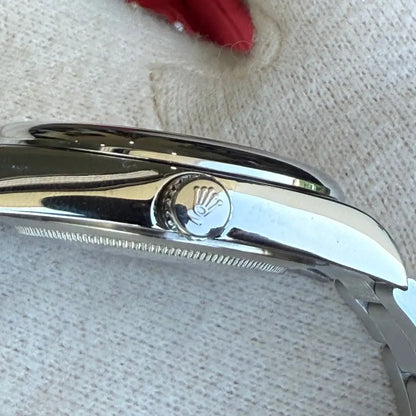 Caja redonda Oystersteel Oyster Perpetual detalle premium - Kronos Relojes