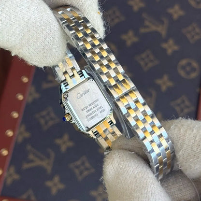 Detalle bisel dos tonos Panthère Lady Kronos Relojes inspirado lujo