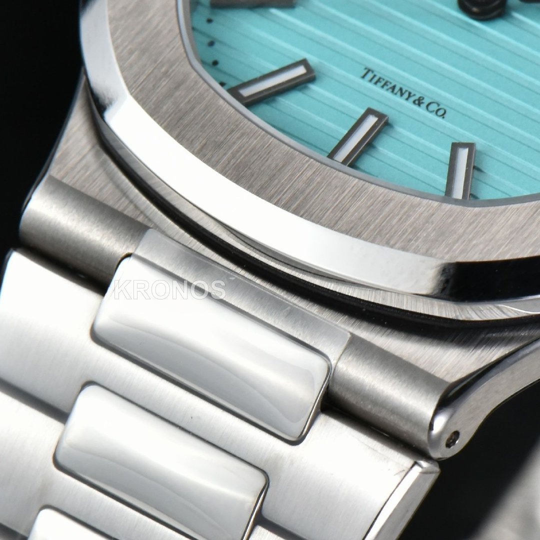 Nautilus 40mm Tiffany Blue Dial - Authentic Movement