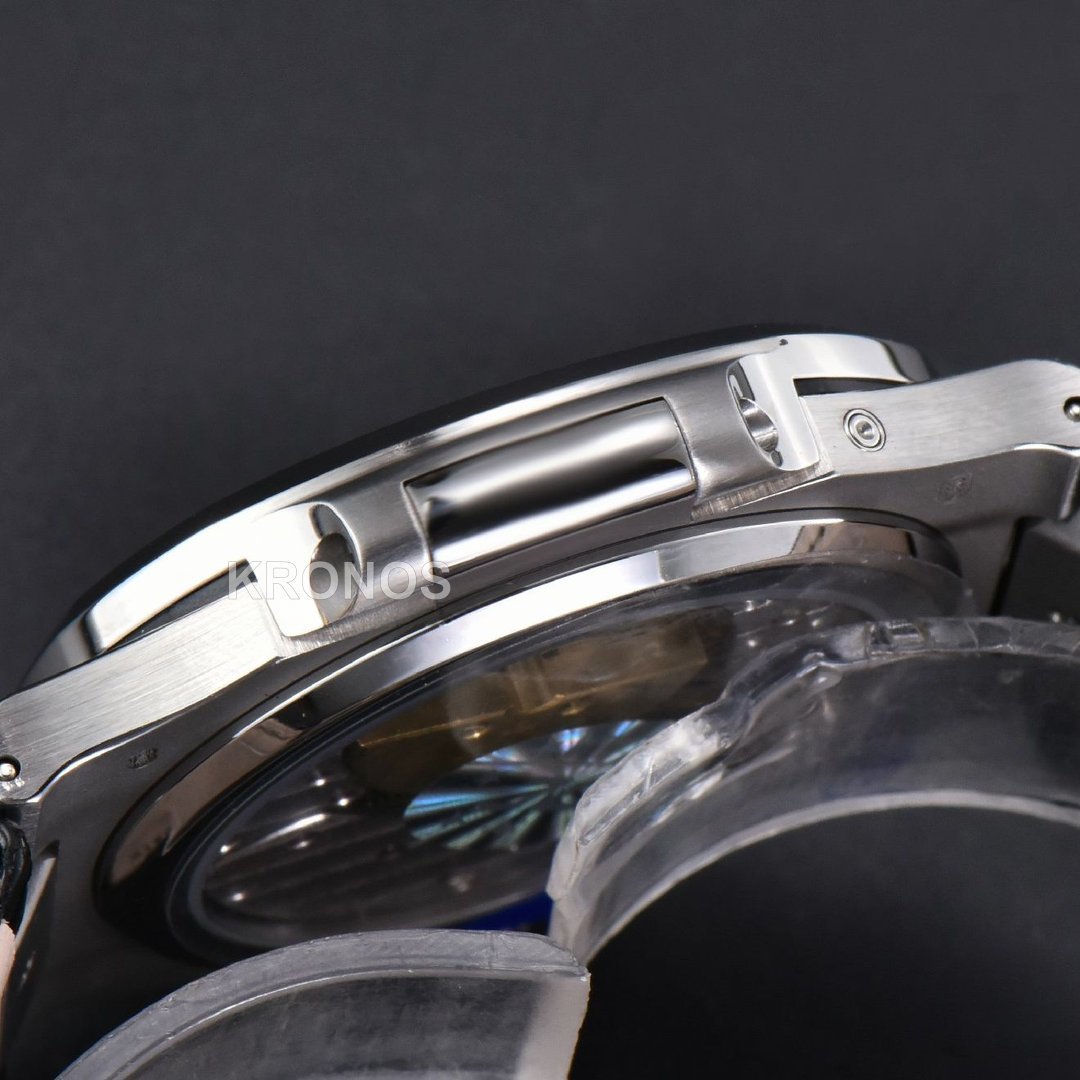 Nautilus 40mm Gray Dial Black - Authentic Movement