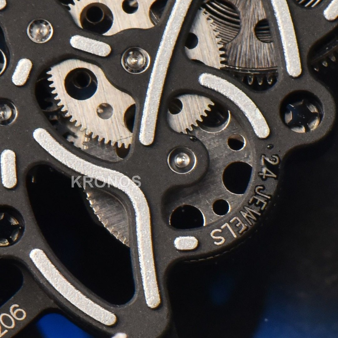 Rm055 Ntpt Blue White Crown White Rmul2 - Authentic Movement
