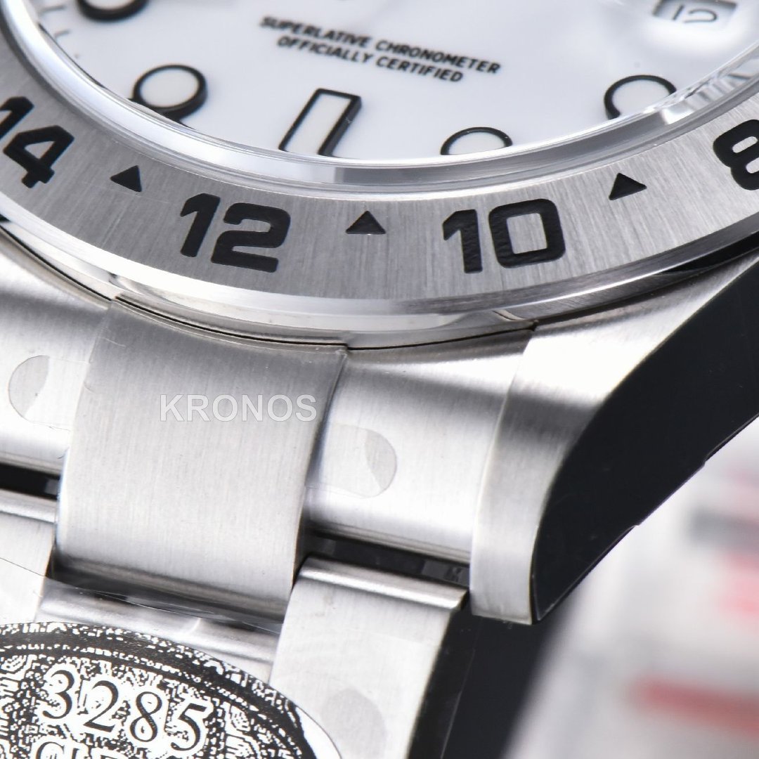 Explorer II 42mm White Dial Chs - Authentic Movement