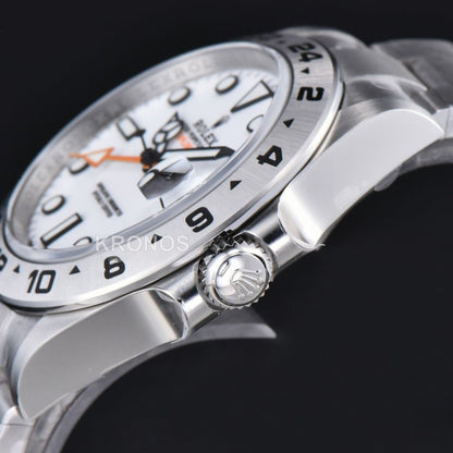 Explorer II 42mm White Dial Chs - Authentic Movement