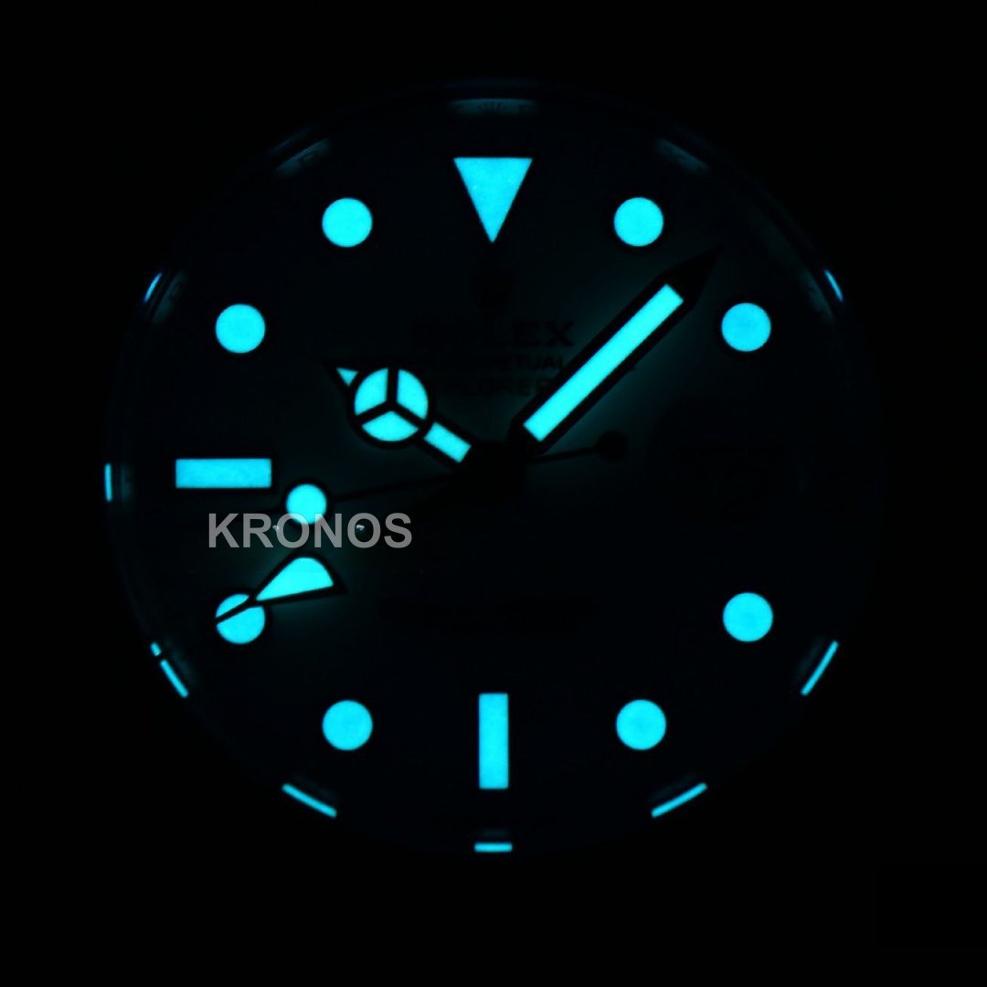 Explorer II 42mm White Dial Chs - Authentic Movement