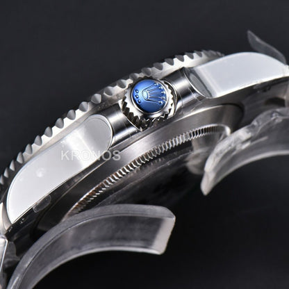 GMT Master II 40mm Blackgray Black Dial - Authentic Movement