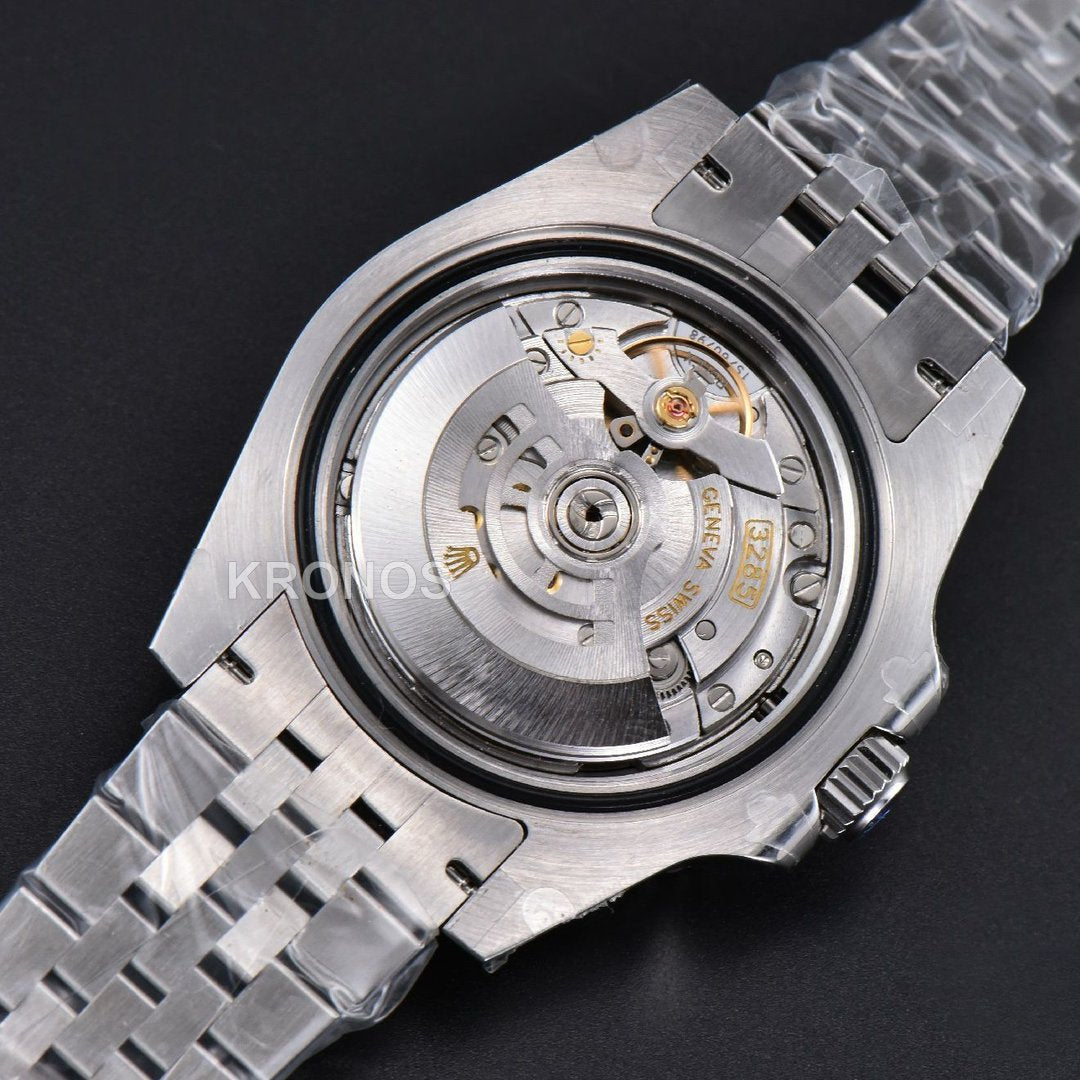 GMT Master II 40mm Blackgray Black Dial - Authentic Movement