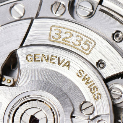 Yacht Master 40mm Gray Dial - Authentic Movement