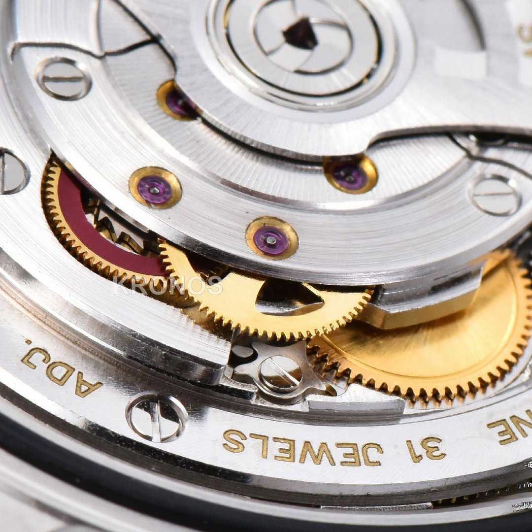 Yacht Master 40mm Gray Dial - Authentic Movement