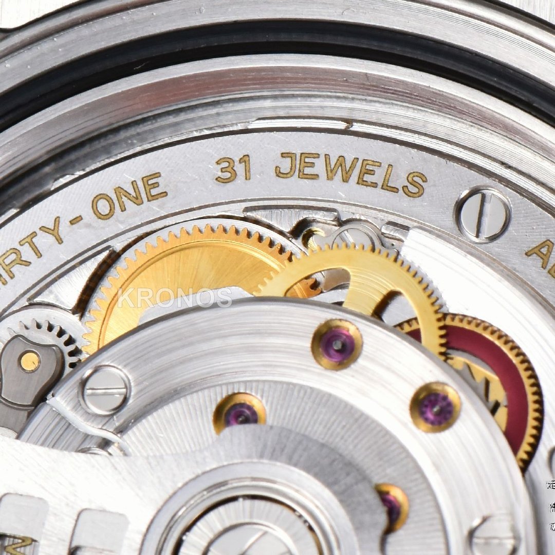 Yacht Master 40mm Gray Dial - Authentic Movement