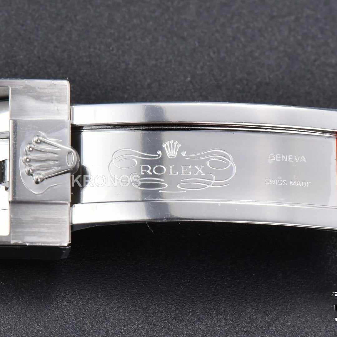 Yacht Master 40mm Gray Dial - Authentic Movement