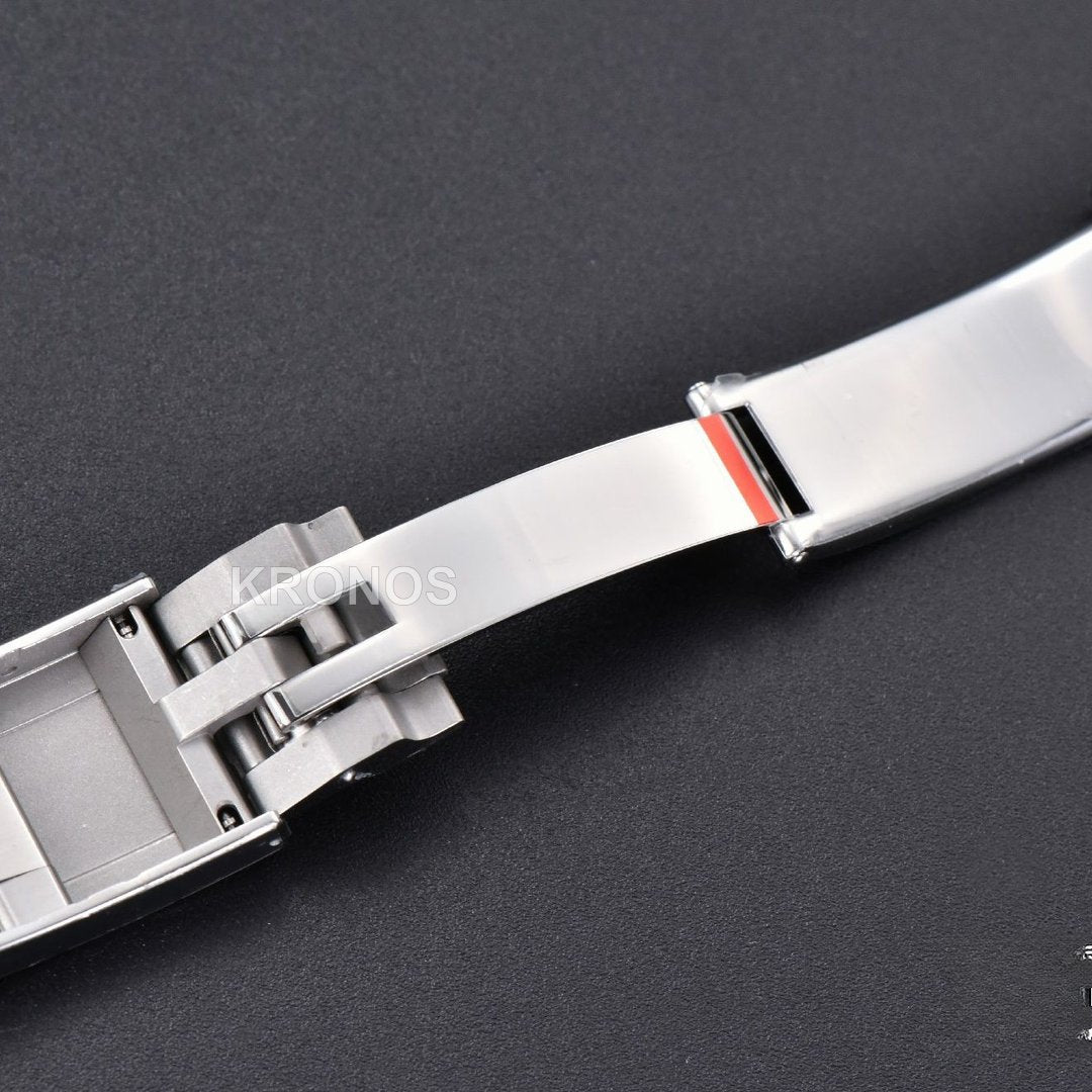 Yacht Master 40mm Gray Dial - Authentic Movement