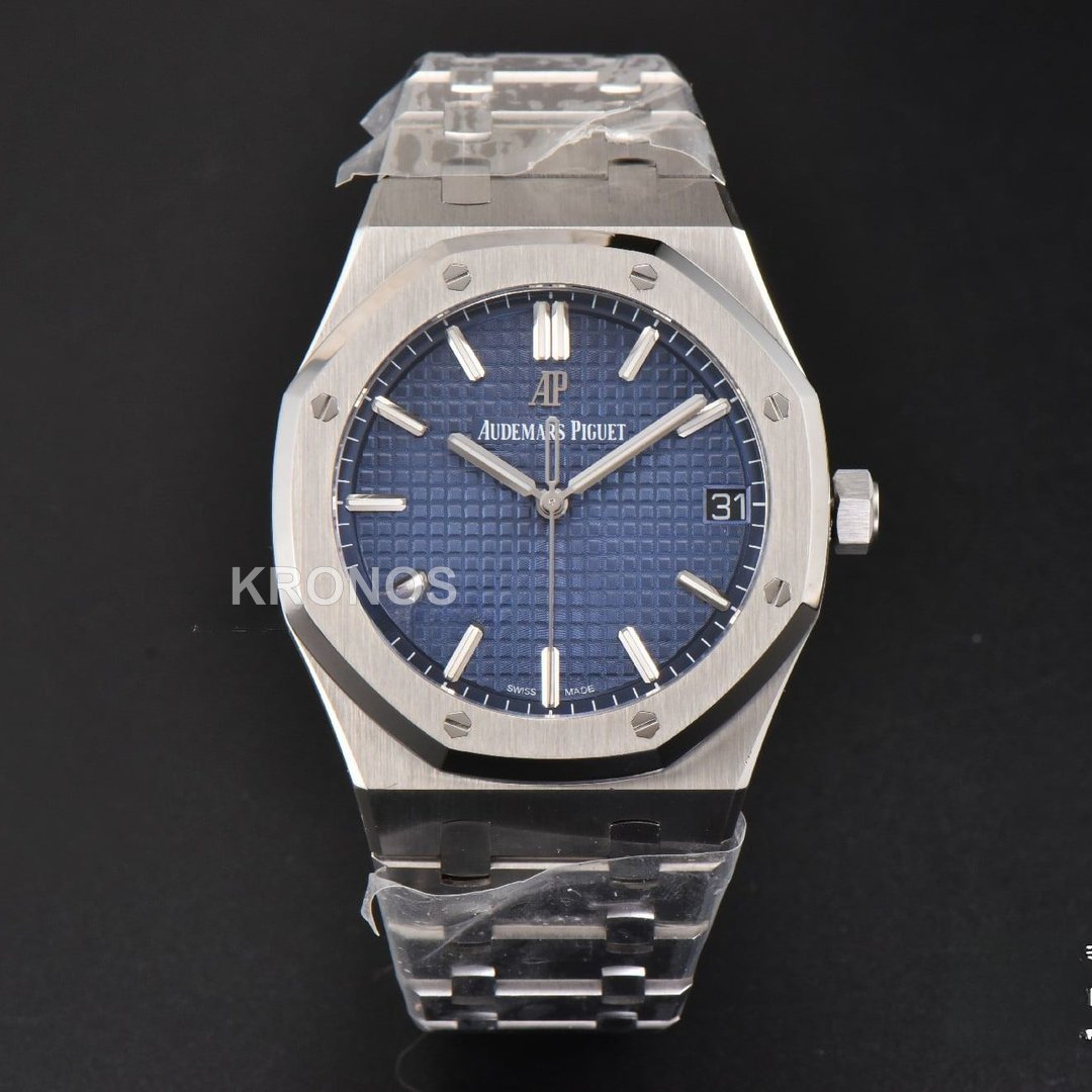 Royal Oak 41mm Blue Textured Dial Super Clone - Authentic Movement