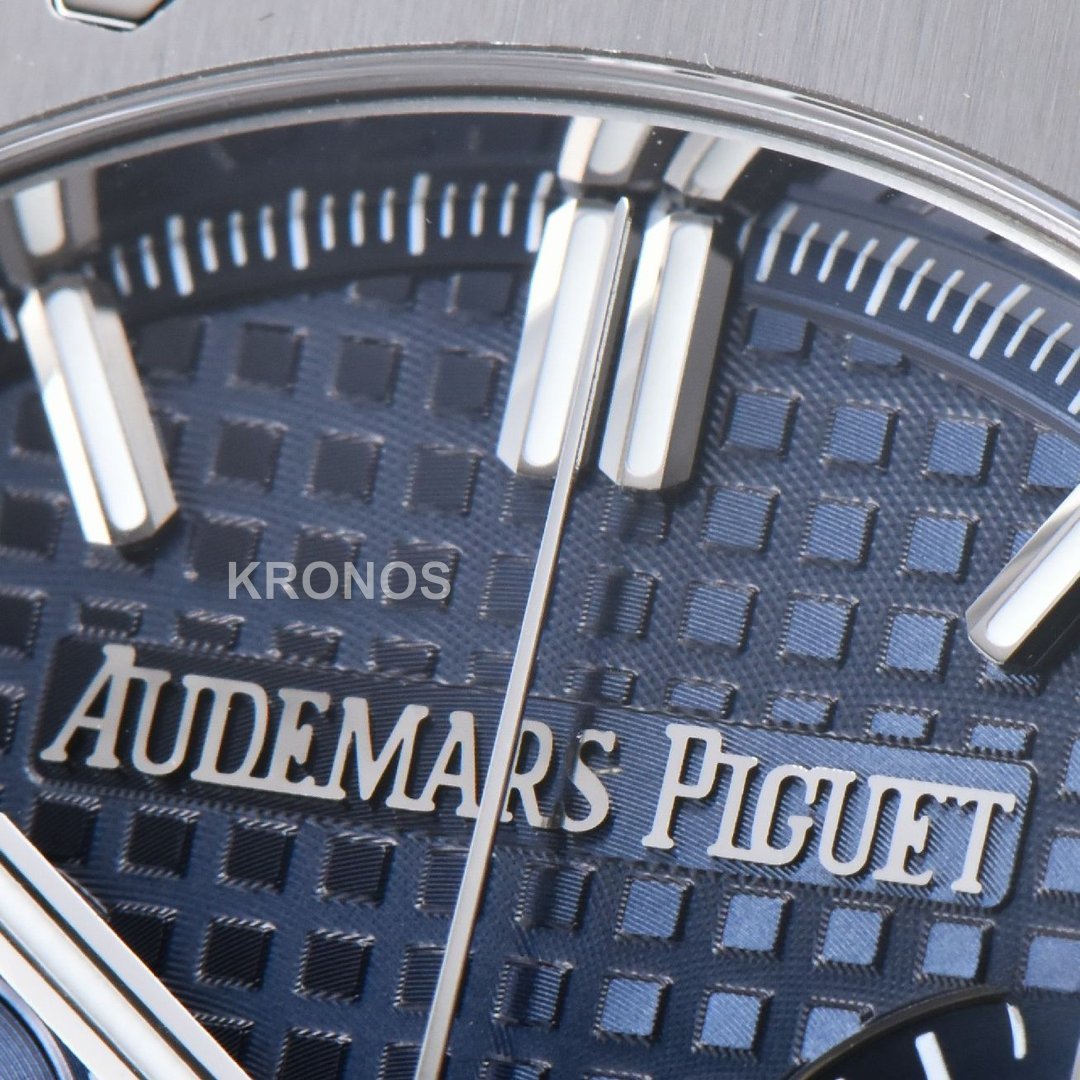 Royal Oak Chronograph 41mm Blue Checkered Blue Subdial - Authentic Movement