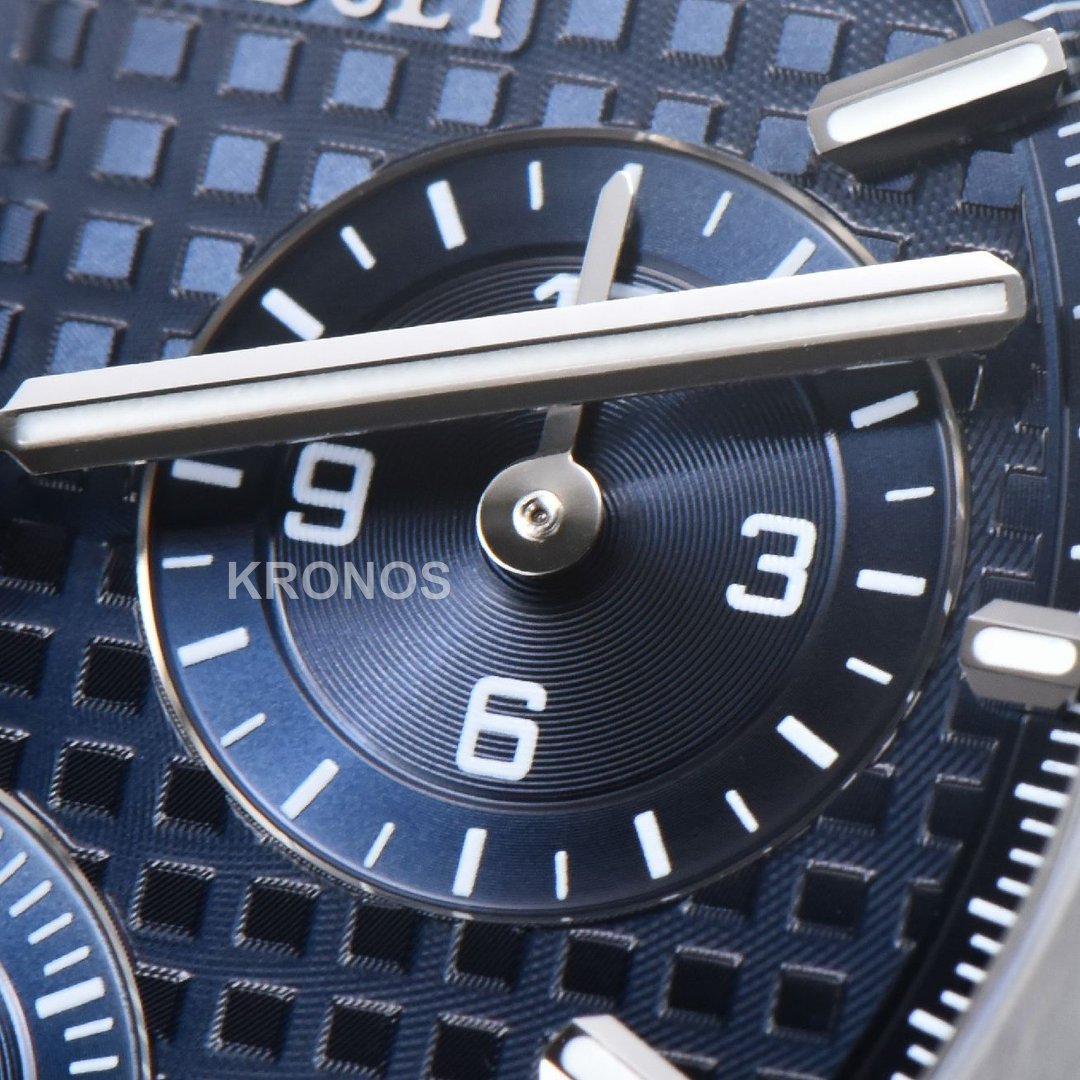 Royal Oak Chronograph 41mm Blue Checkered Blue Subdial - Authentic Movement