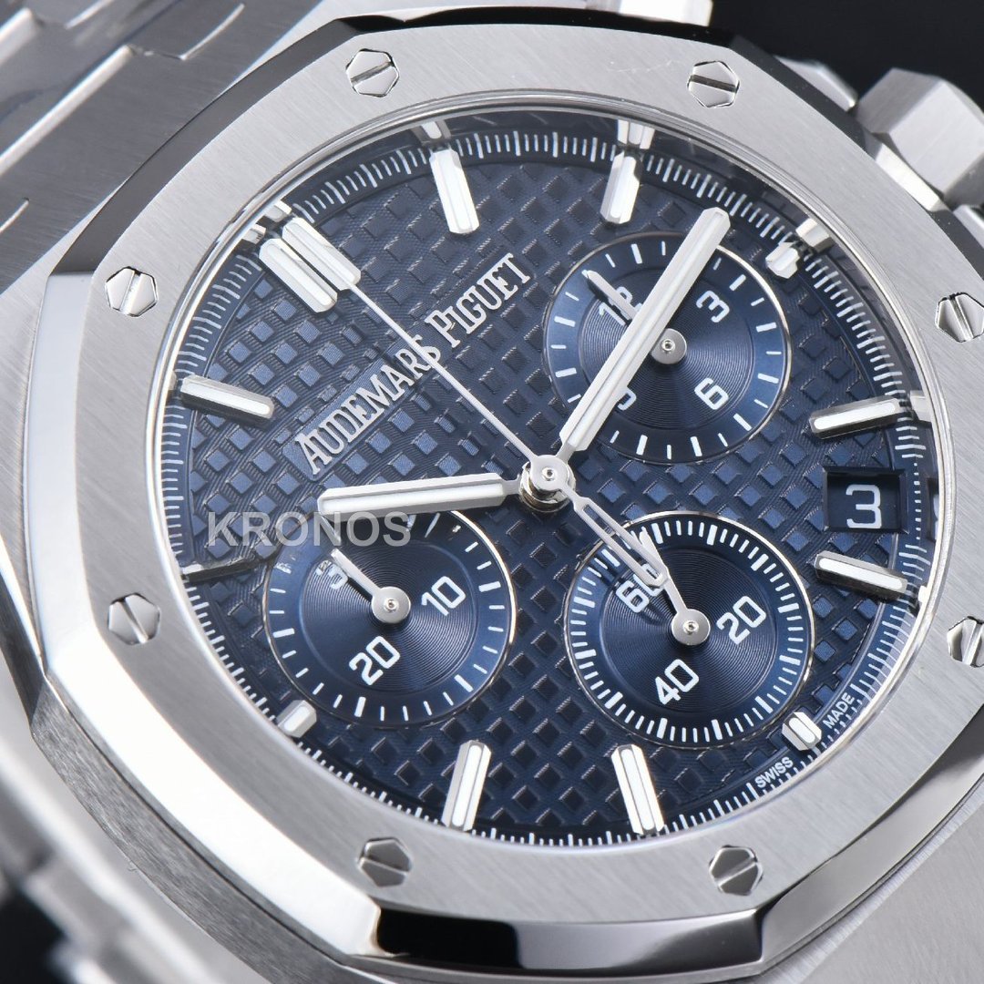 Royal Oak Chronograph 41mm Blue Checkered Blue Subdial - Authentic Movement