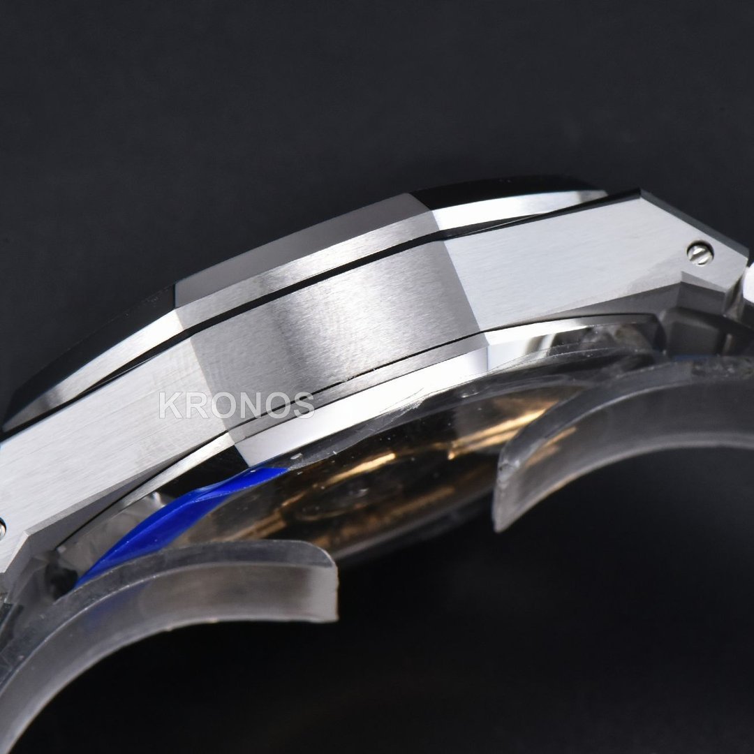Royal Oak Chronograph 41mm Blue Checkered Blue Subdial - Authentic Movement