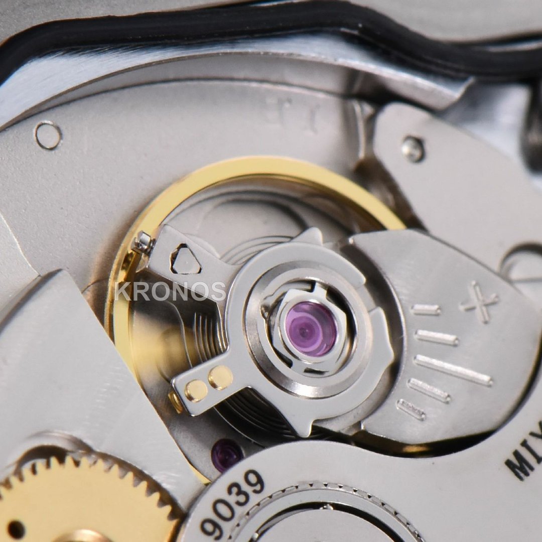 Santos Medium 35mm White Dial - Authentic Movement
