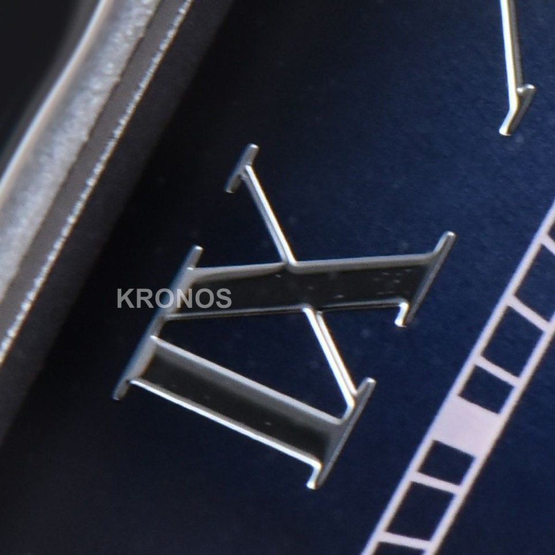 Santos Large 40mm Blue Dial Blue - Authentic Movement