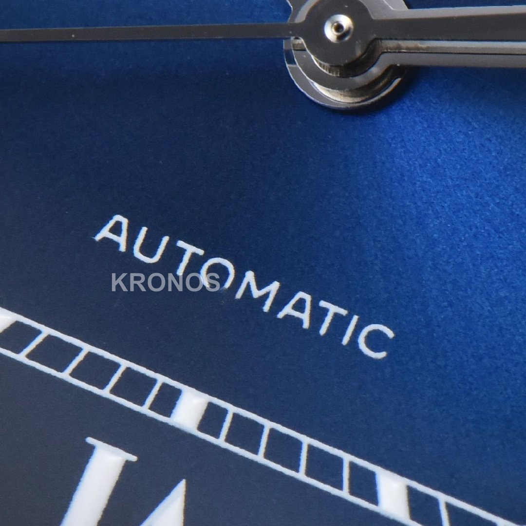 Santos Medium 35mm Blue Dial - Authentic Movement
