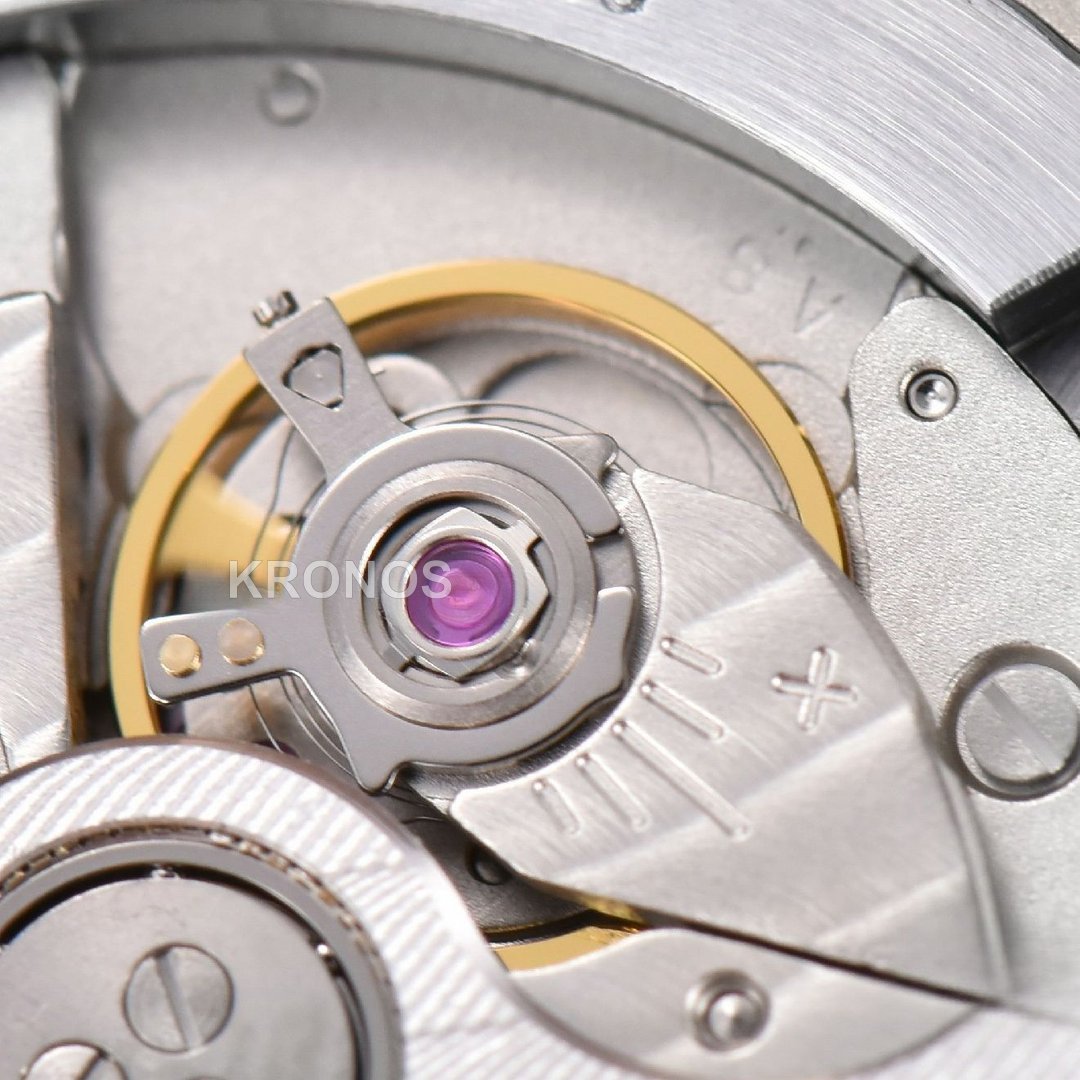 Santos XL 40mm White Dial - Authentic Movement