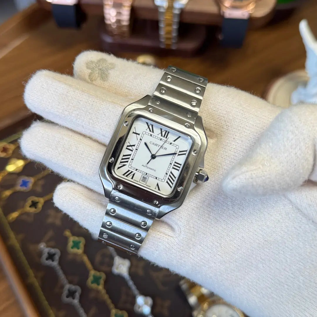 Detalle de esfera blanca Santos Steel de Kronos Relojes