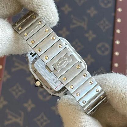 Detalle de correa dos tonos del reloj Santos inspirado - Kronos Relojes