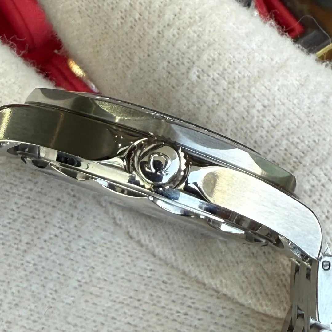 Reloj buceo Seamaster inspirado lujo accesible Kronos