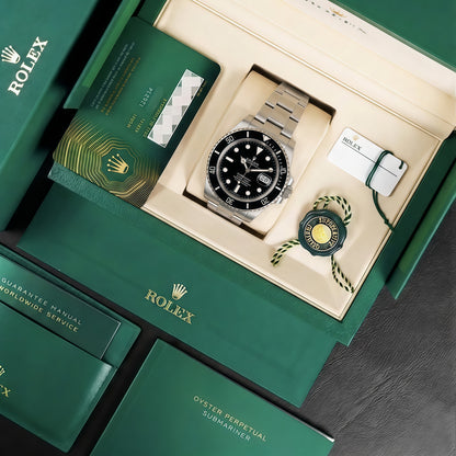 Submariner Oystersteel – Black Dial Black Bezel Oyster Date