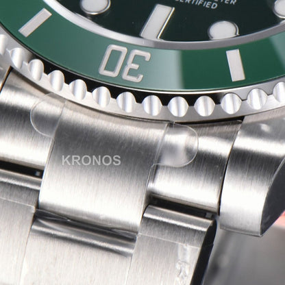 Submariner 40mm Green Dial - Authentic Movement