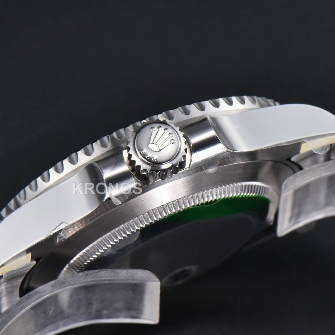 Submariner 40mm Green Dial - Authentic Movement