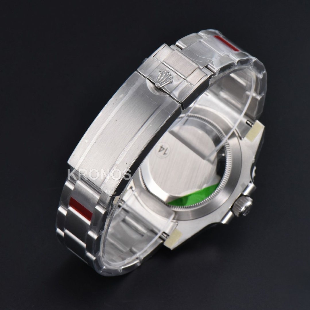 Submariner 40mm Green Dial - Authentic Movement