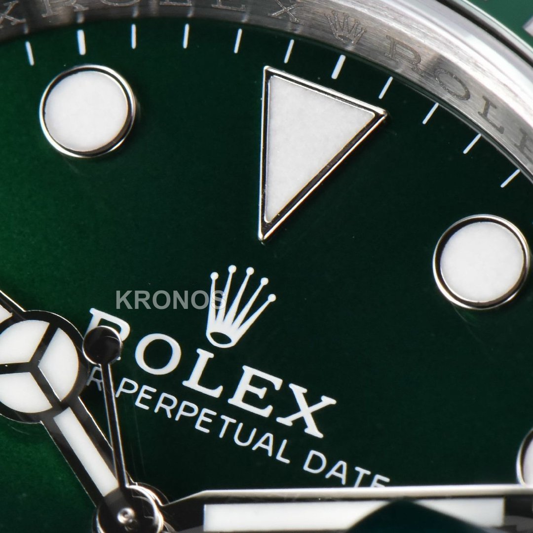 Submariner 40mm Green Dial - Authentic Movement