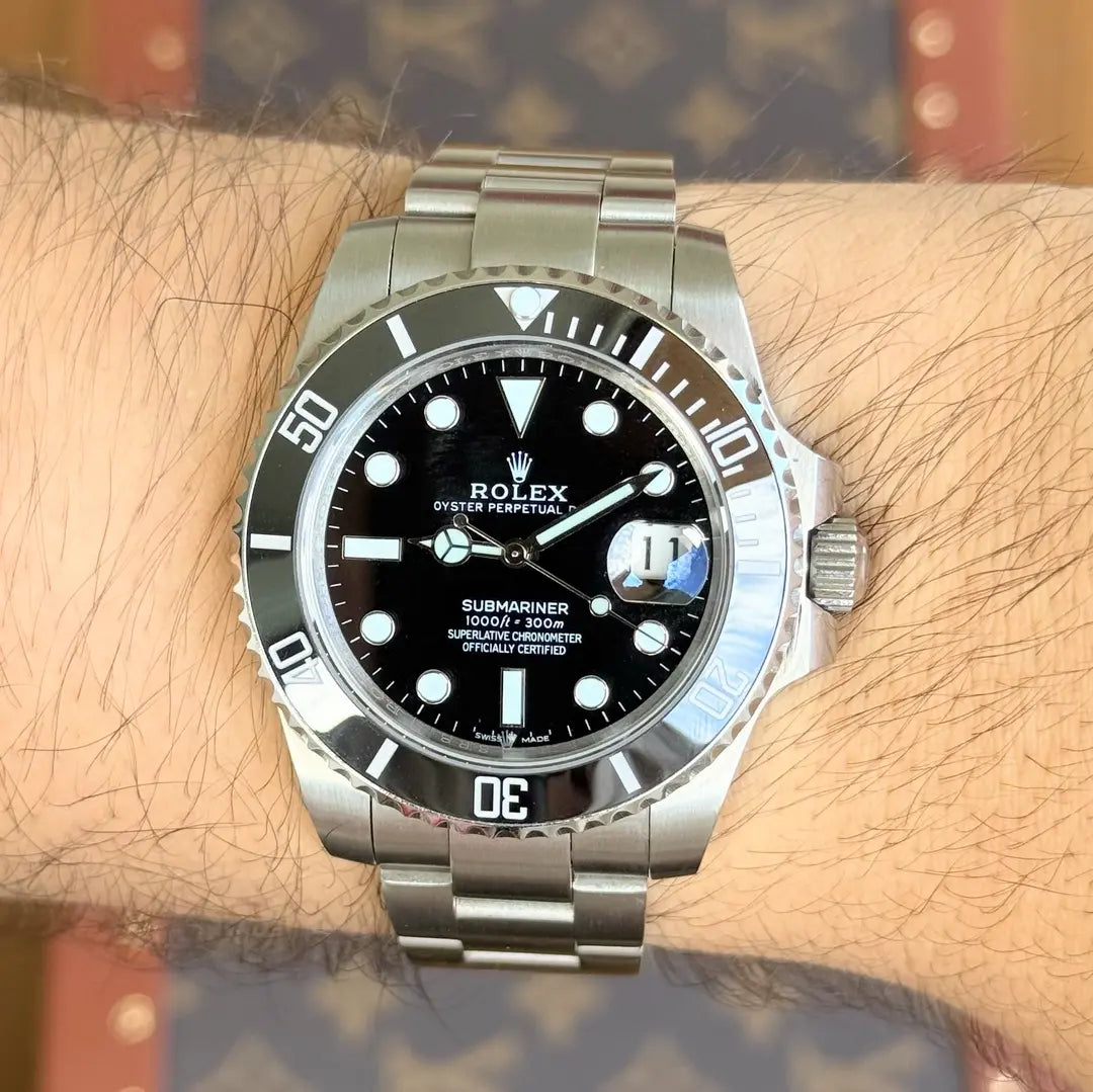 Detalle esfera Black Dial Submariner inspirado lujo Kronos Relojes