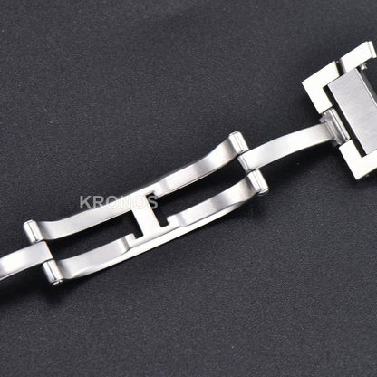 Tank Francaise Medium 32mmx 27mm Quartz - Authentic Movement