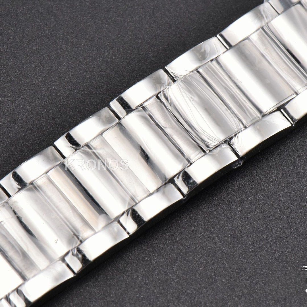 Tank Must Large 33.7mmx25.5mm White Dial Ronda Quartz - Authentic Movement