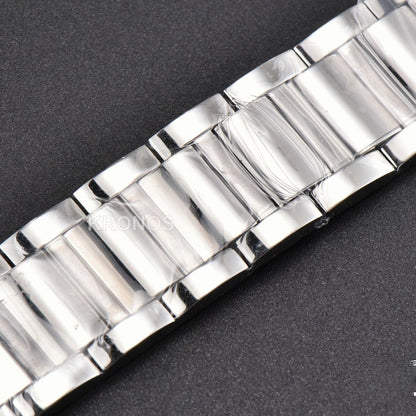 Tank Must Large 33.7mmx25.5mm White Dial Ronda Quartz - Authentic Movement